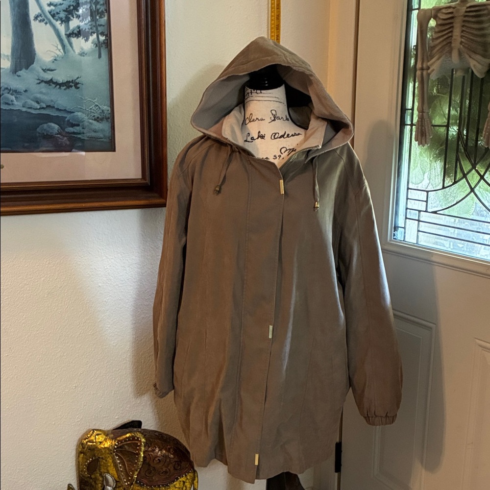 Women's Hooded Utility Jacket in Tan- the hood is detachable